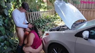 Outdoor Blowjob - Cuckold Husband Films His Wife With Young Man